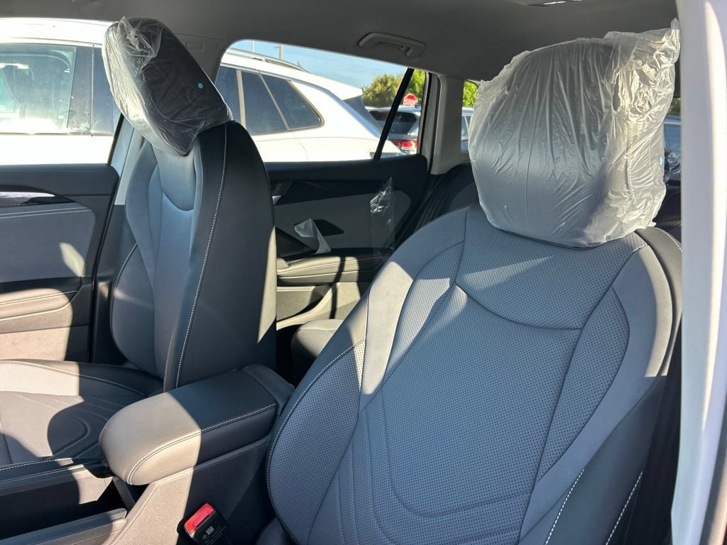 New 2026 Volkswagen Tiguan SE FWD image 22