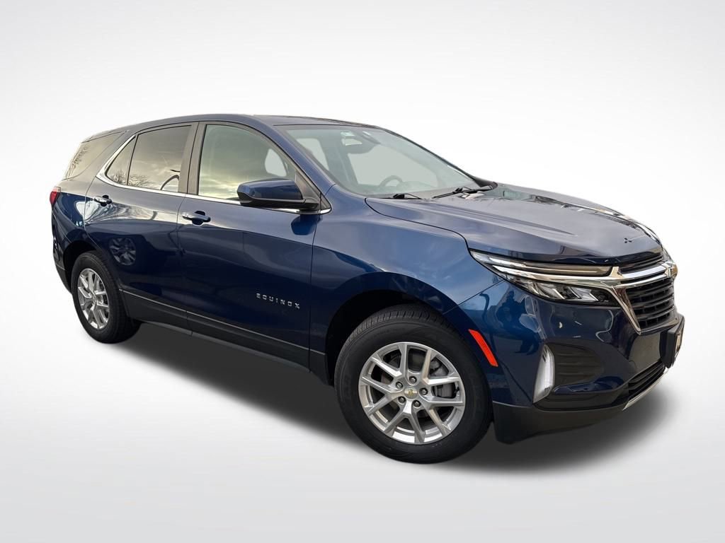 Used 2022 Chevrolet Equinox LT image 2