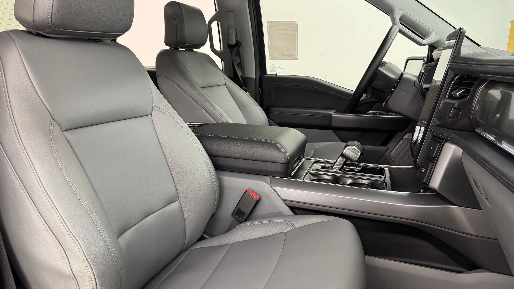 New 2025 Ford F150 Lightning Flash image 40