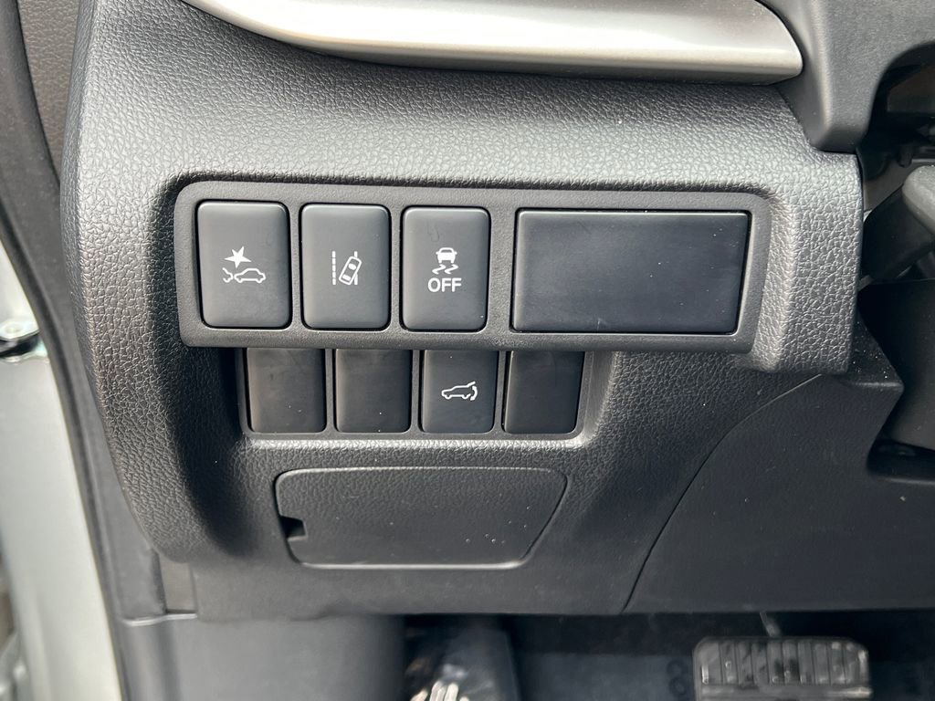 Used 2025 Mitsubishi Eclipse Cross SE AWD/4WD image 31
