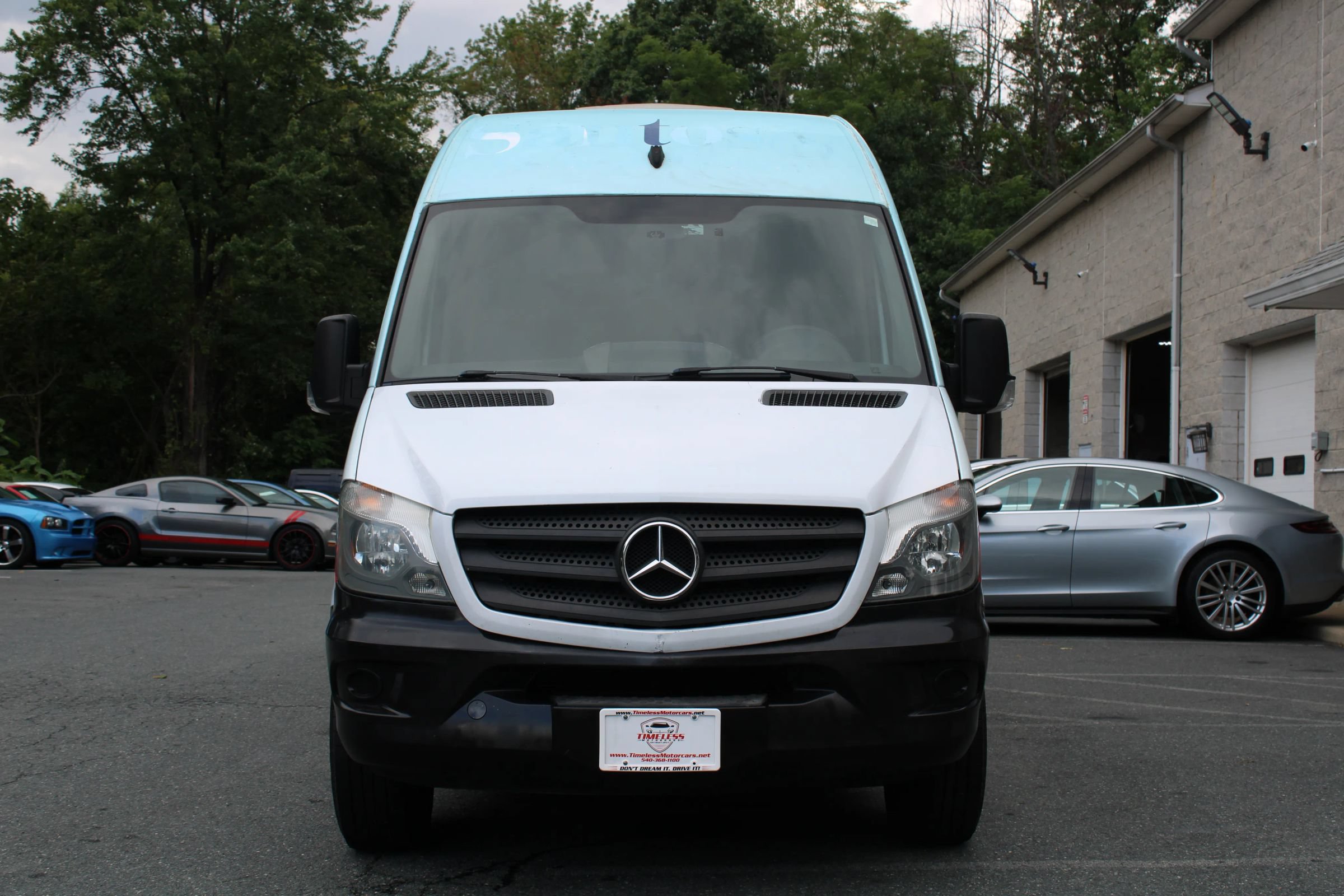 Used 2016 Mercedes-Benz Sprinter 2500 image 2