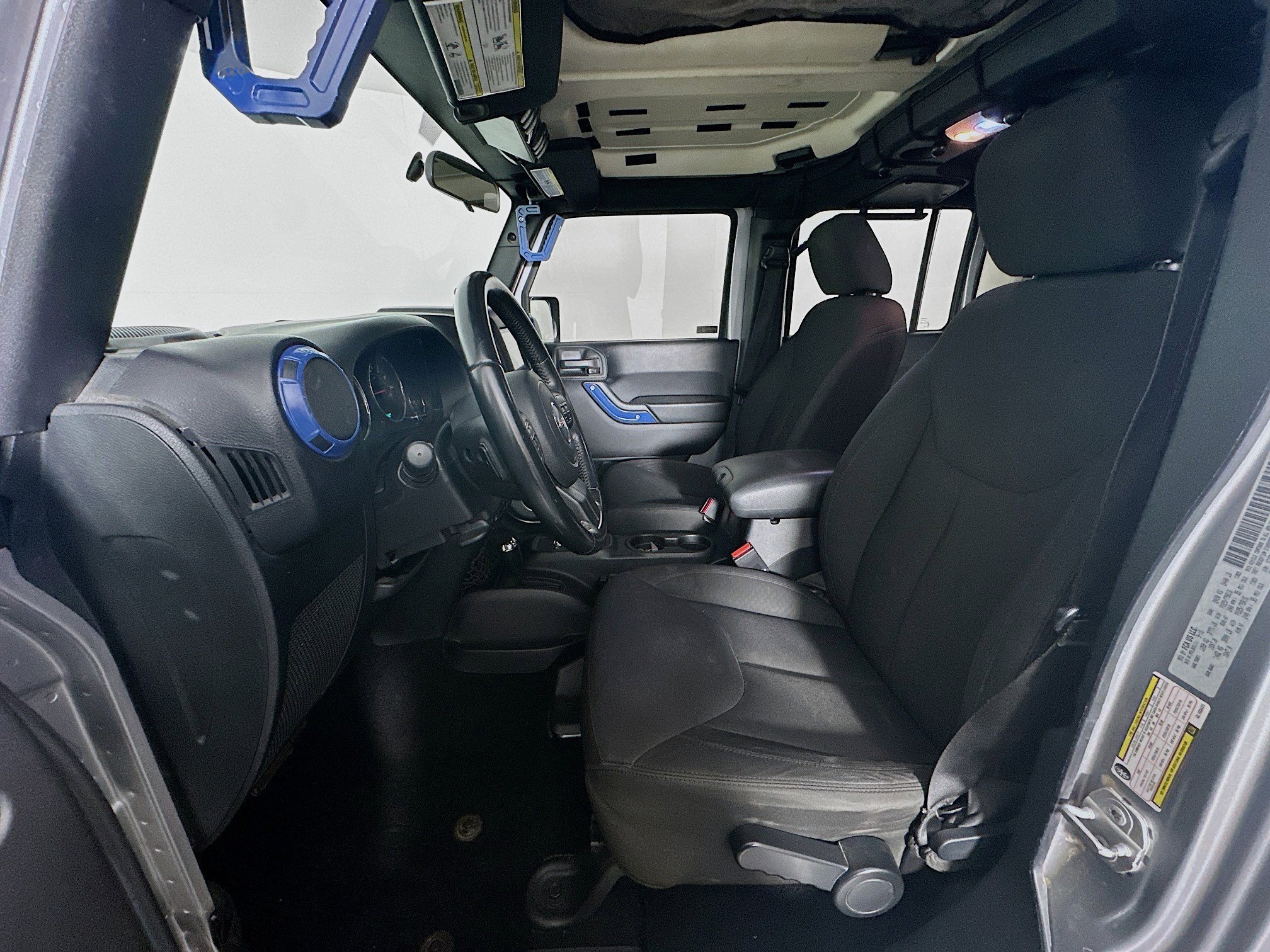 Used 2016 Jeep Wrangler Unlimited Sport w/ Connectivity Group image 13