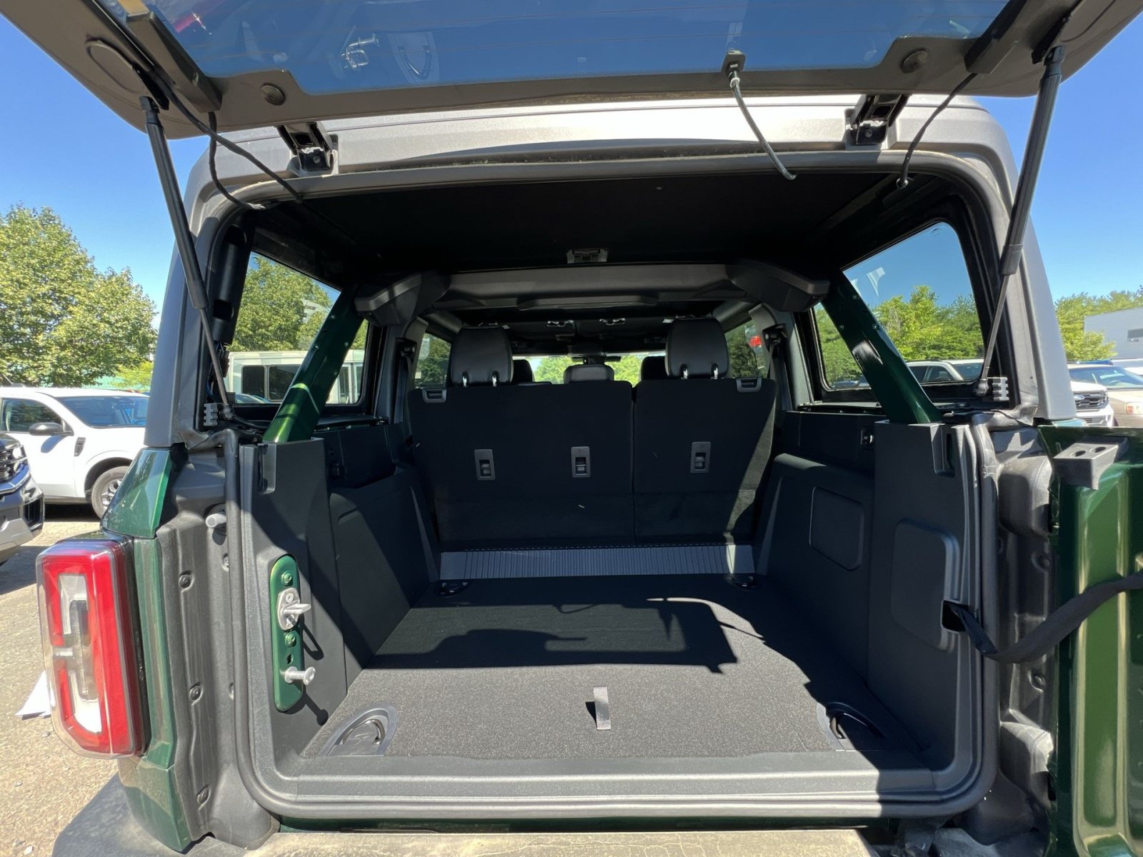 New 2025 Ford Bronco Outer Banks AWD/4WD image 33