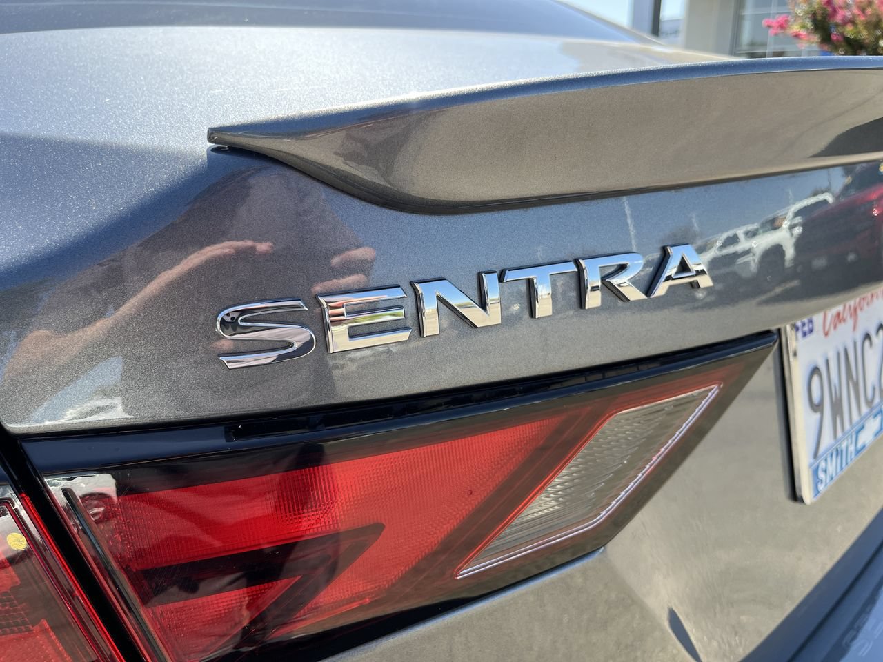 Used 2025 Nissan Sentra SR FWD image 28