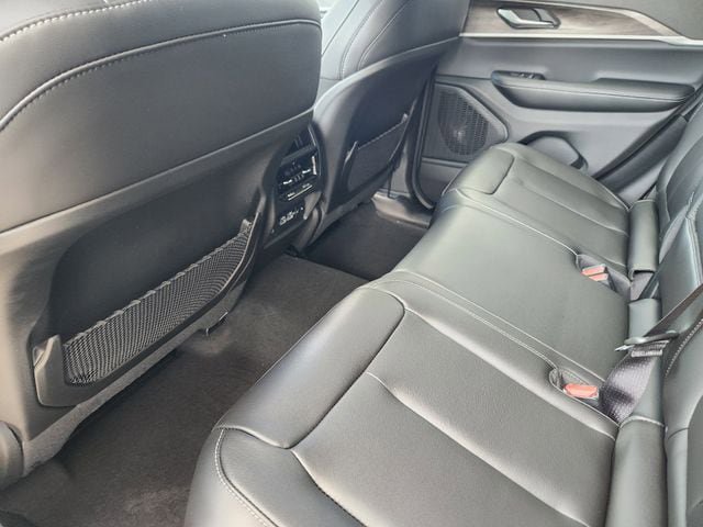 New 2025 Jeep Grand Cherokee Limited w/ Black Appearance Package RWD image 21