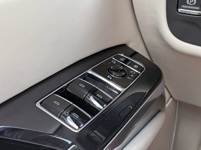 New 2026 Cadillac Escalade Platinum Luxury w/ LPO, Floor Liner Package AWD/4WD image 30