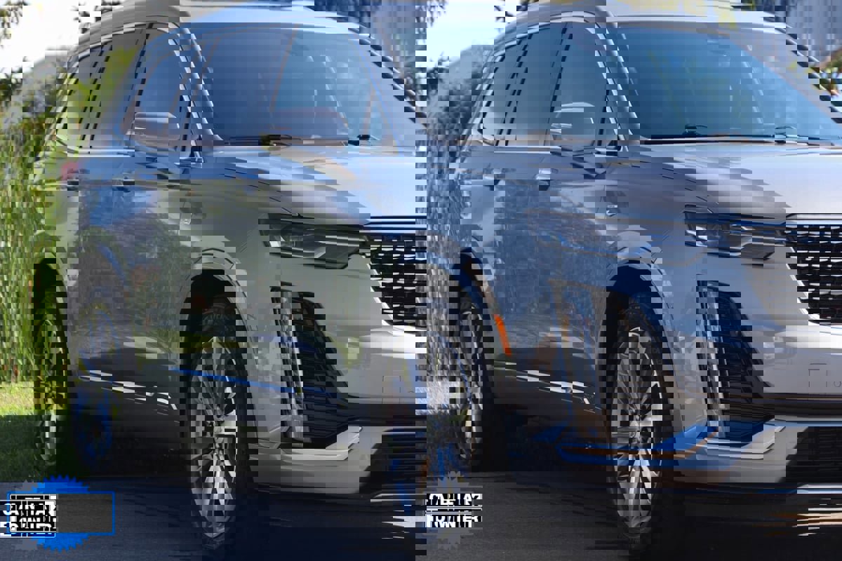 Used 2023 Cadillac XT6 Premium Luxury image 52