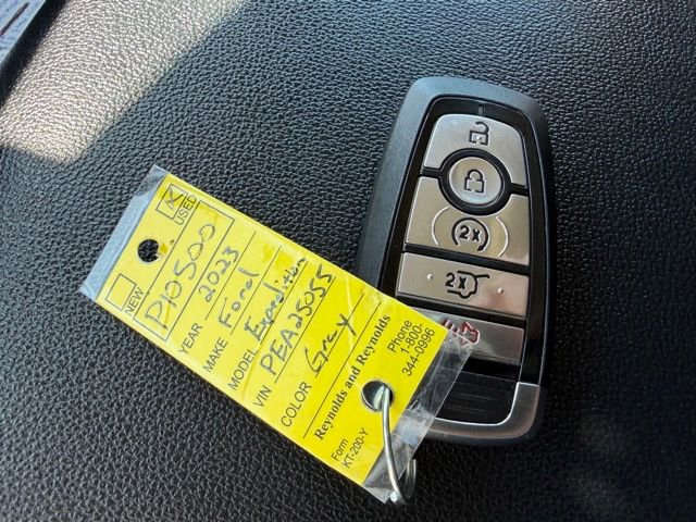 Used 2023 Ford Expedition Max XLT AWD/4WD image 48