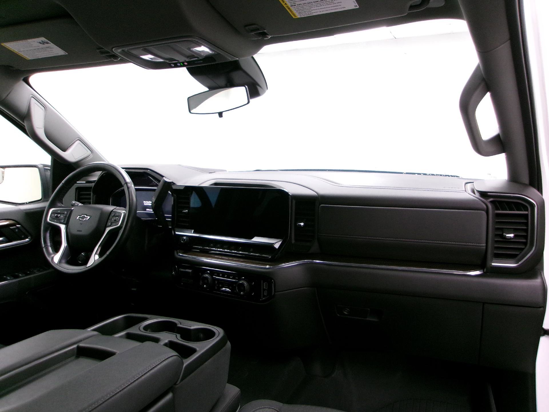 Certified 2024 Chevrolet Silverado 1500 RST image 3