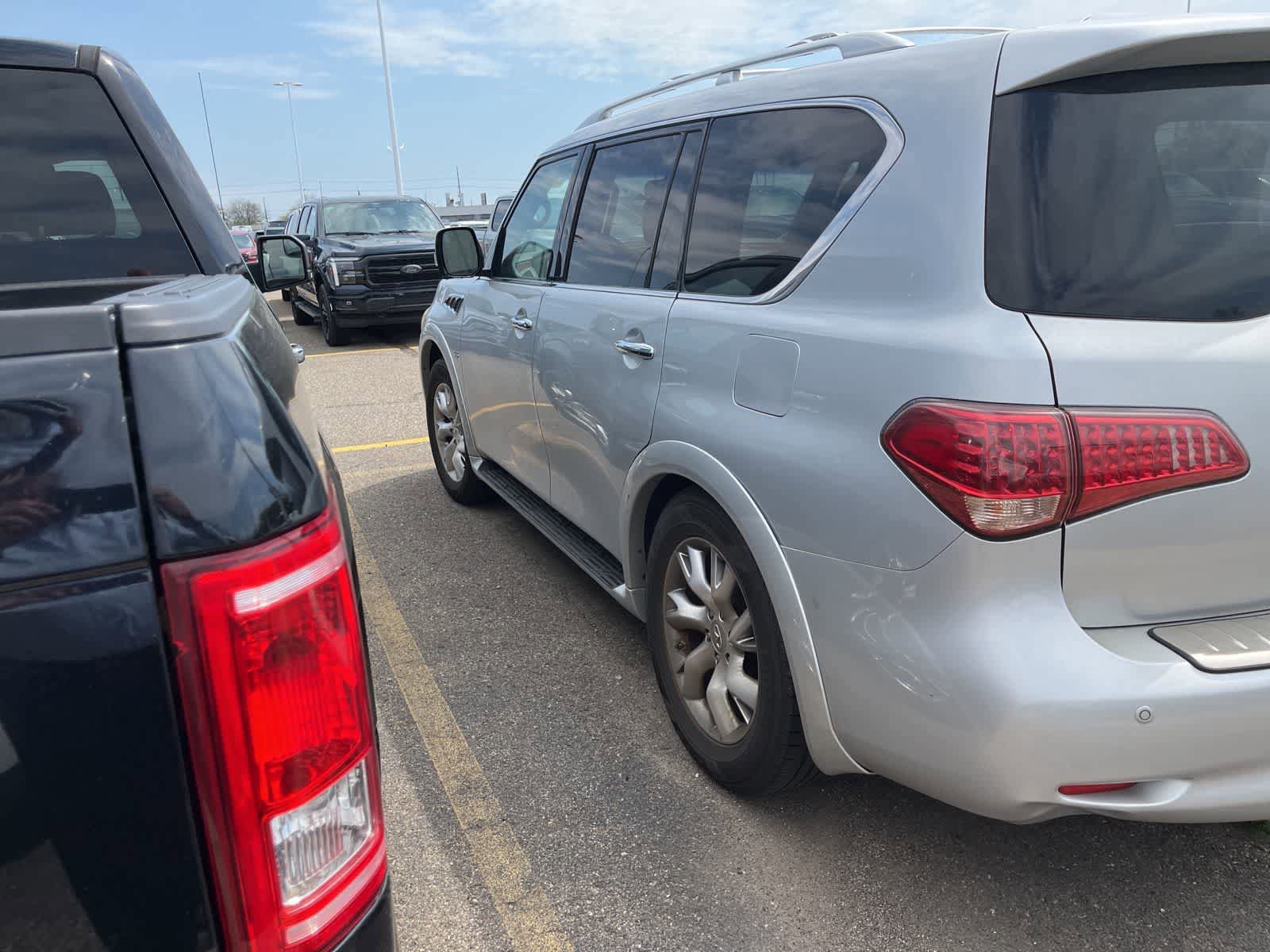 Used 2014 INFINITI QX80 4WD w/ Theater Package image 7