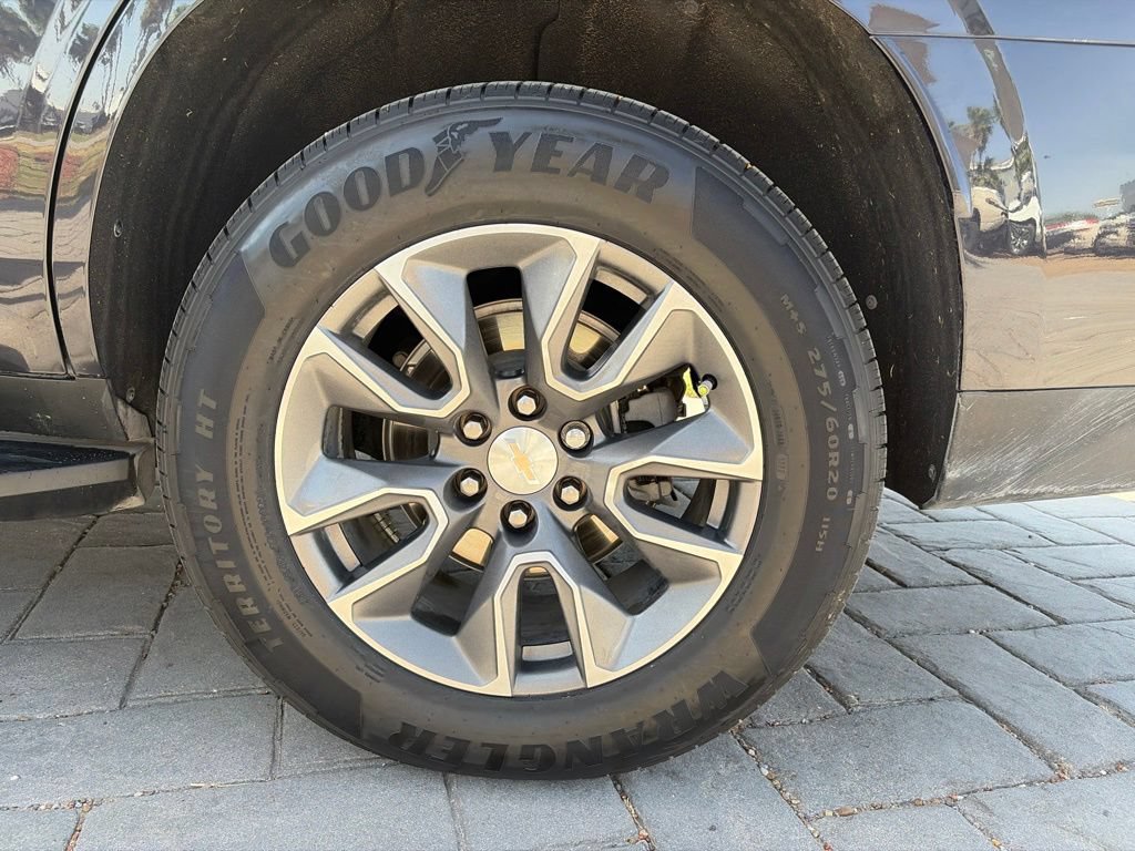 Used 2023 Chevrolet Tahoe LT w/ Luxury Package RWD image 21