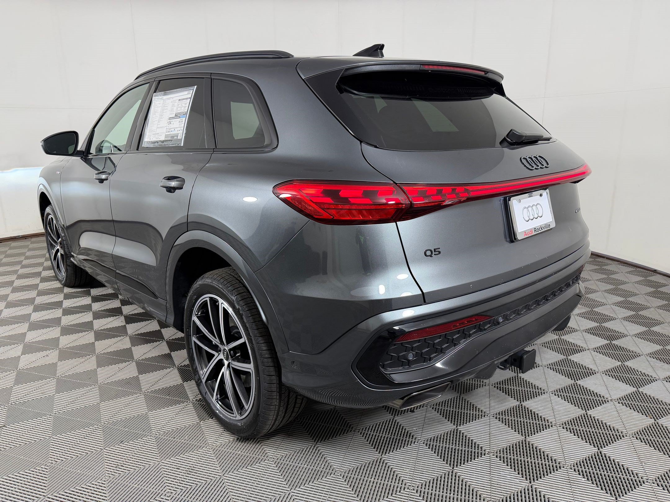 New 2026 Audi Q5 Premium AWD/4WD image 3