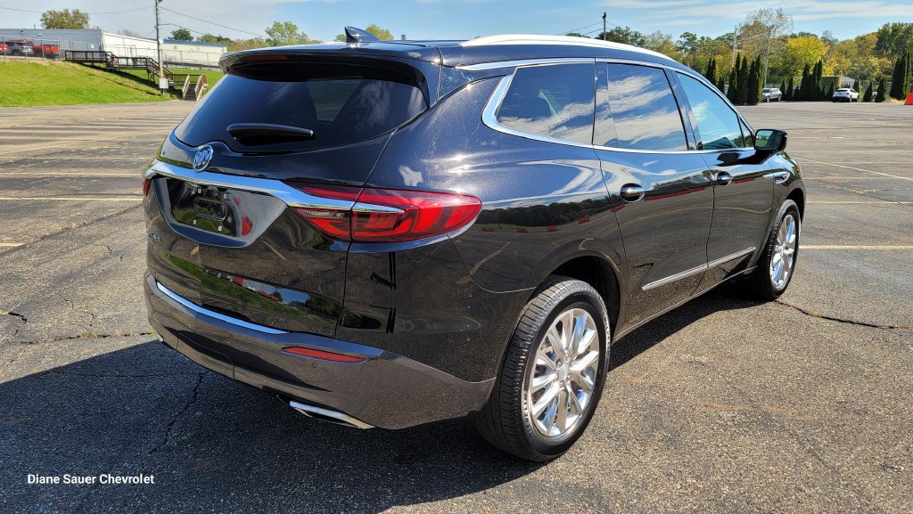 Used 2021 Buick Enclave Essence w/ Sound and Sites Package AWD/4WD image 12