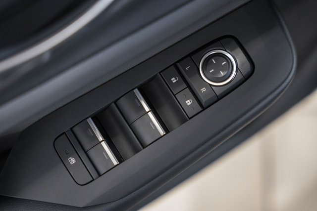 New 2026 Toyota Prius XLE image 39