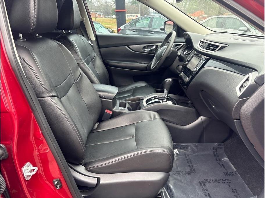 Used 2016 Nissan Rogue SL w/ SL Premium Package image 13