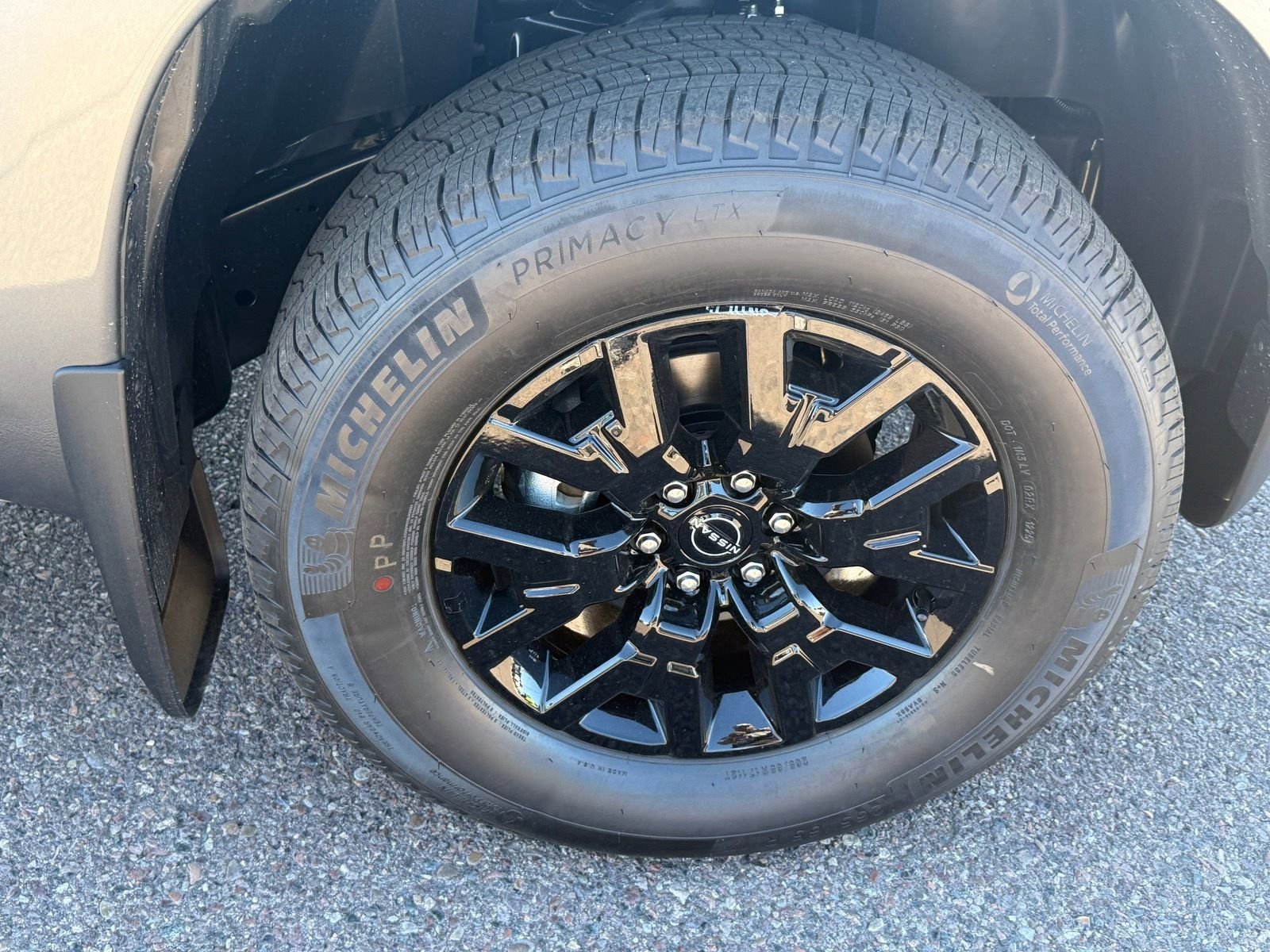 New 2026 Nissan Frontier SV w/ Tow Package AWD/4WD image 10