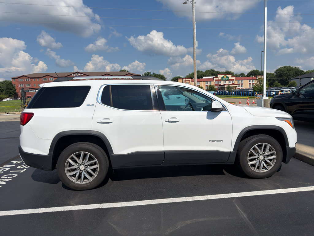 Used 2017 GMC Acadia SLE w/ Driver Alert Package I FWD image 6