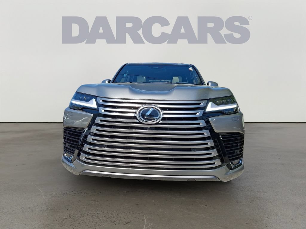 Used 2026 Lexus LX 600 4WD w/ Luxury Package image 2