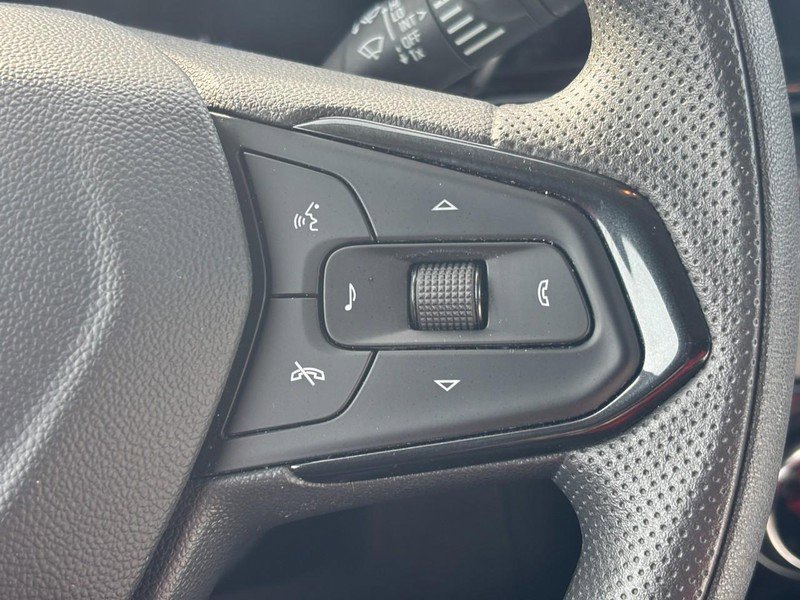 Certified 2025 Chevrolet TrailBlazer LT w/ Driver Confidence Package image 20