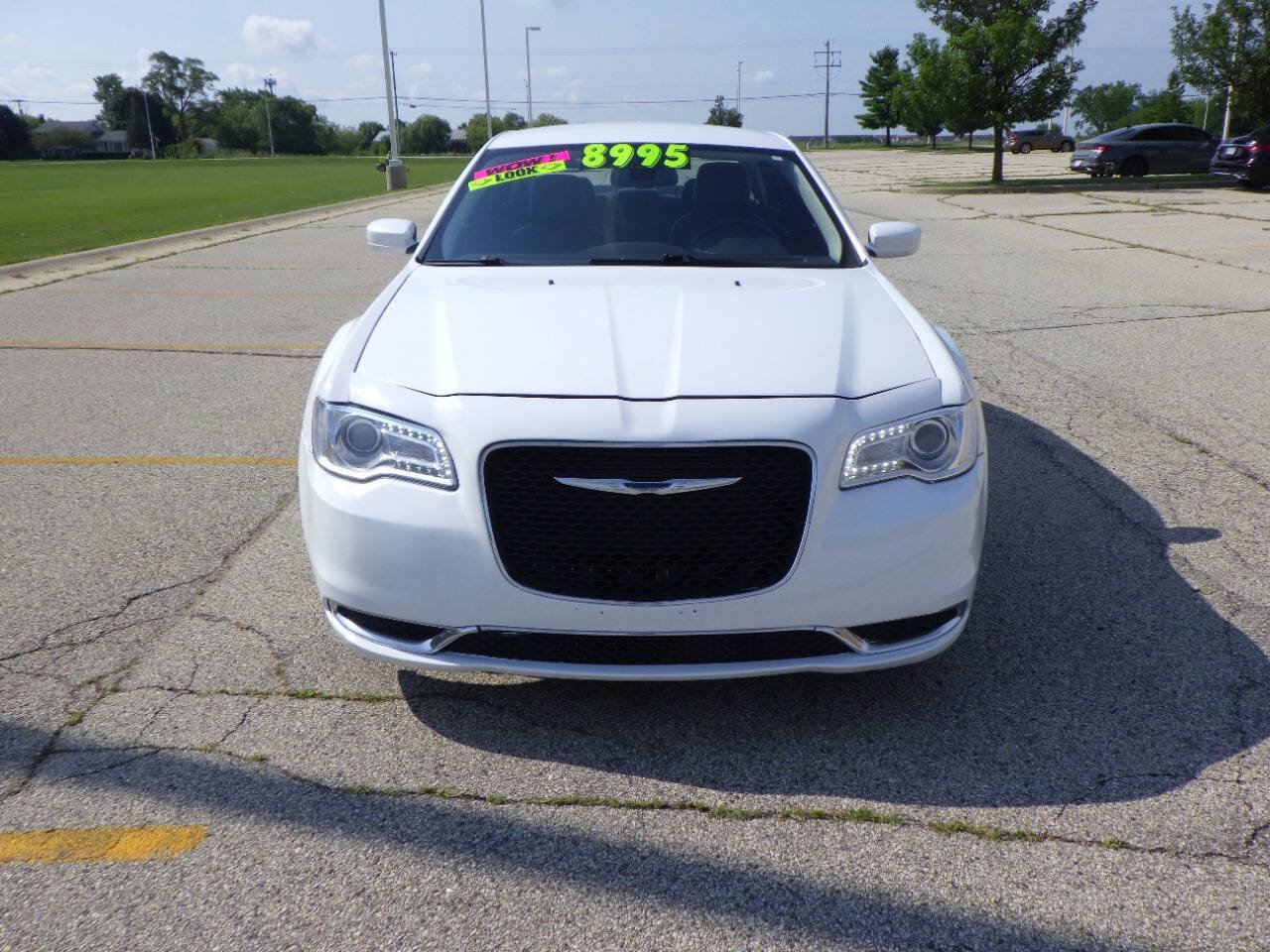 Used 2015 Chrysler 300 Limited RWD image 4