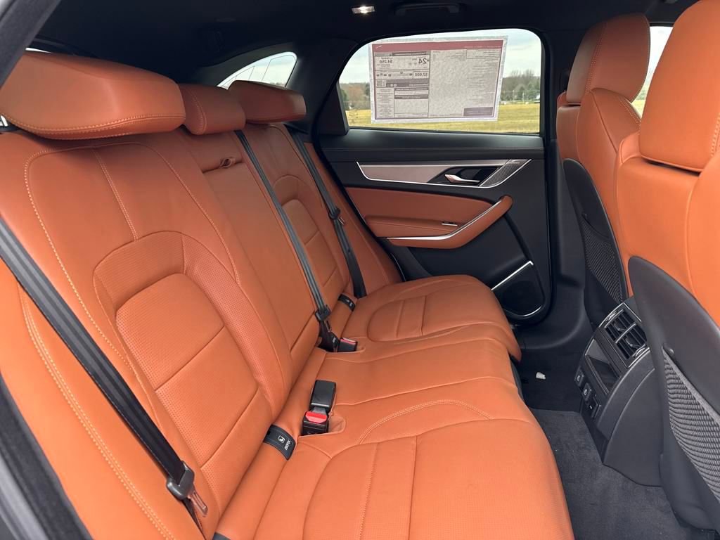 Used 2026 Jaguar F-PACE R-Dynamic S image 19
