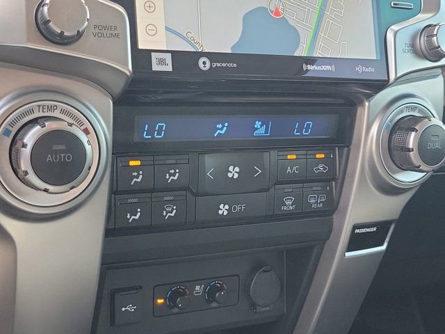 Used 2021 Toyota 4Runner Limited AWD/4WD image 30