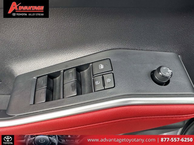 Used 2024 Toyota Highlander XSE AWD/4WD image 23