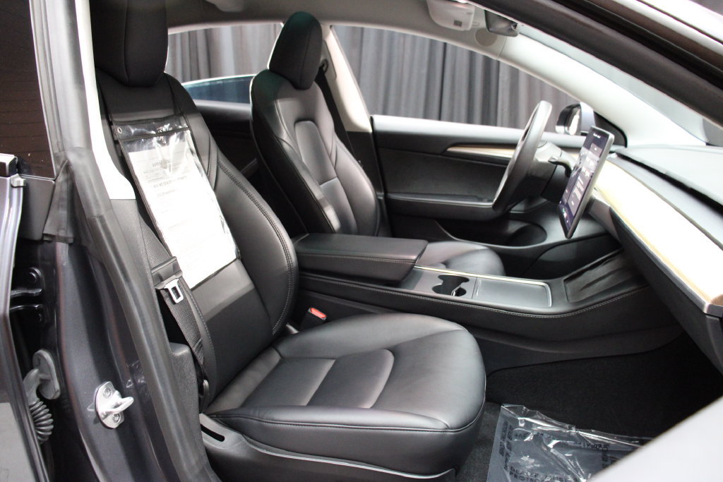 Used 2023 Tesla Model 3 Standard Range RWD image 15