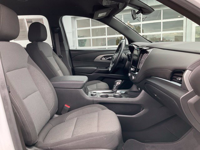 Used 2023 Chevrolet Traverse LT AWD/4WD image 24