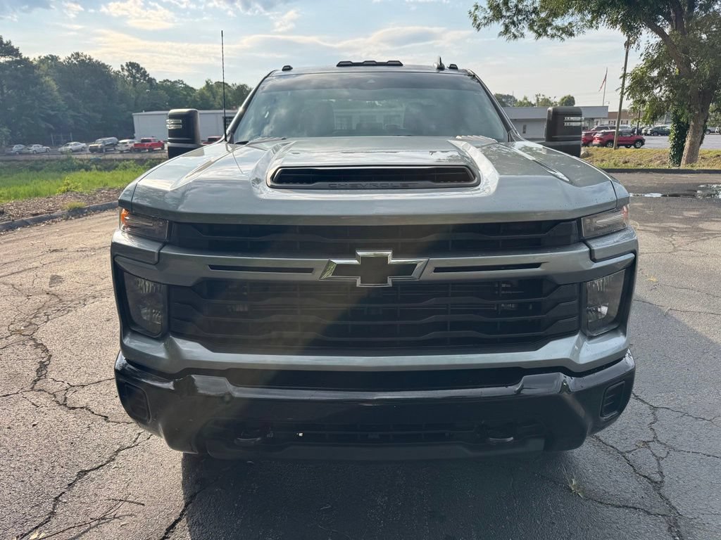 Used 2024 Chevrolet Silverado 2500 Custom w/ Custom Value Package AWD/4WD image 15