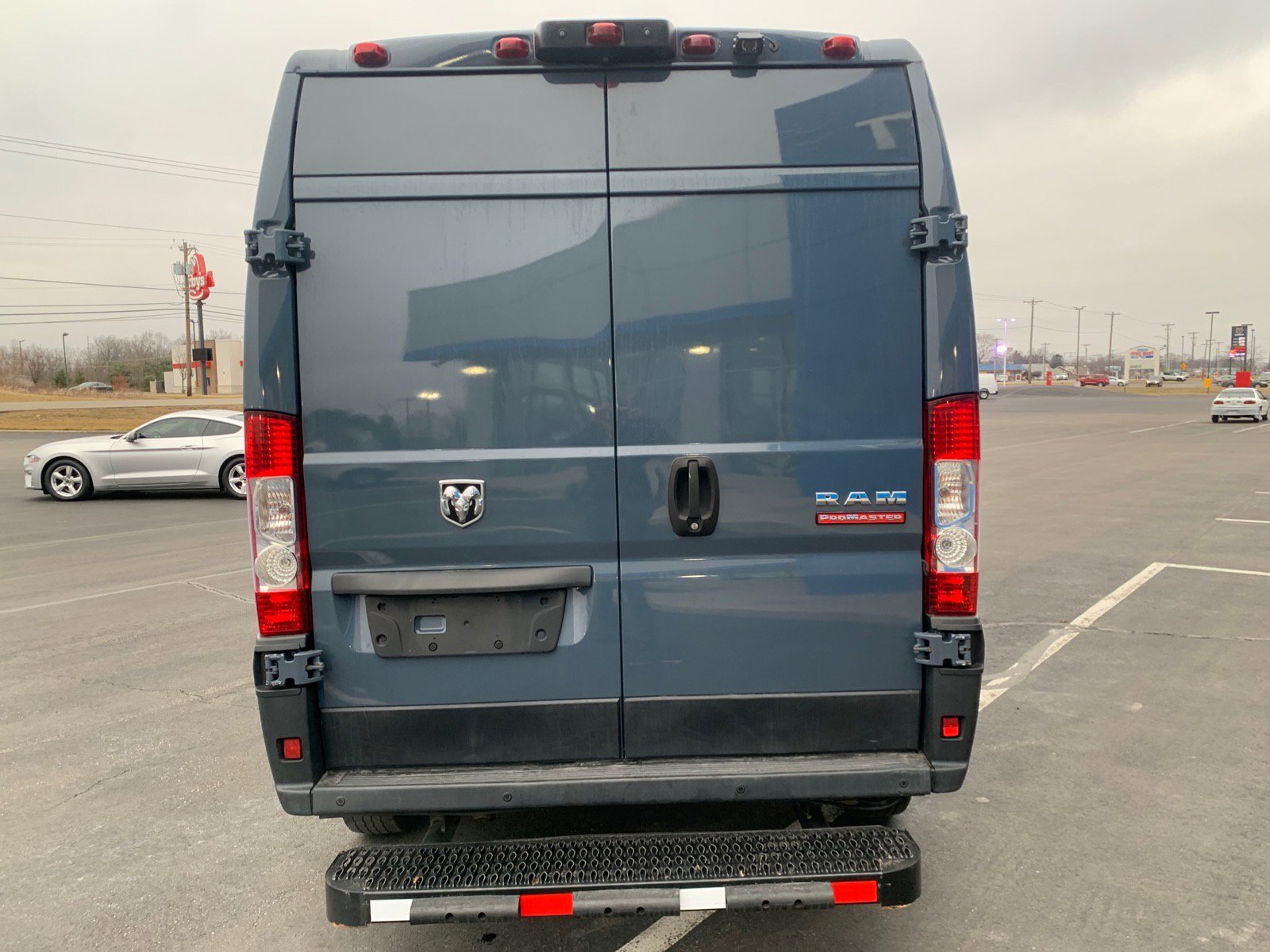 Used 2019 RAM ProMaster 2500 FWD image 4