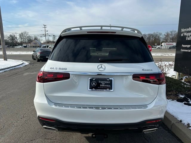 New 2026 Mercedes-Benz GLS 580 4MATIC image 4