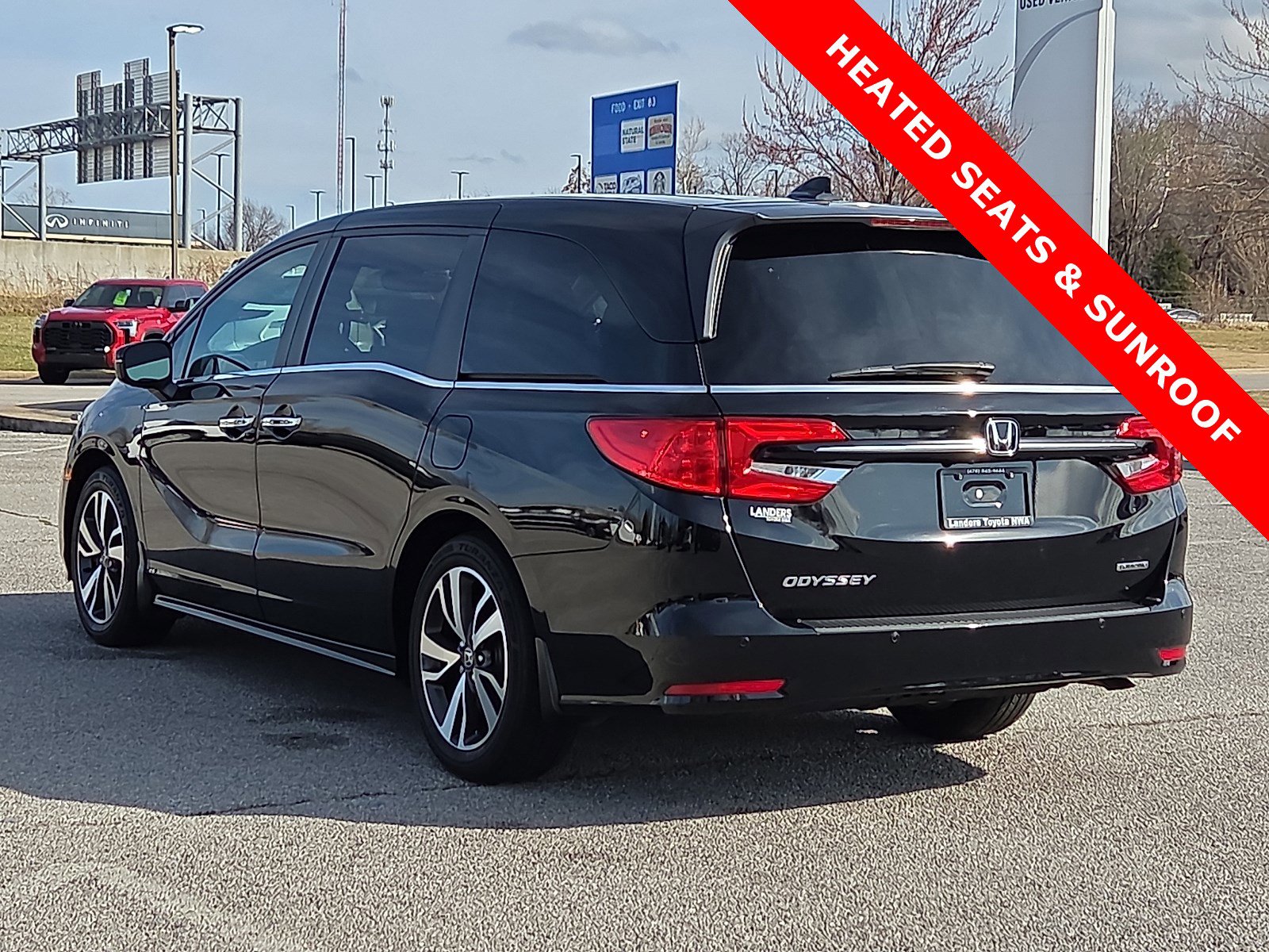 Used 2024 Honda Odyssey Touring image 4