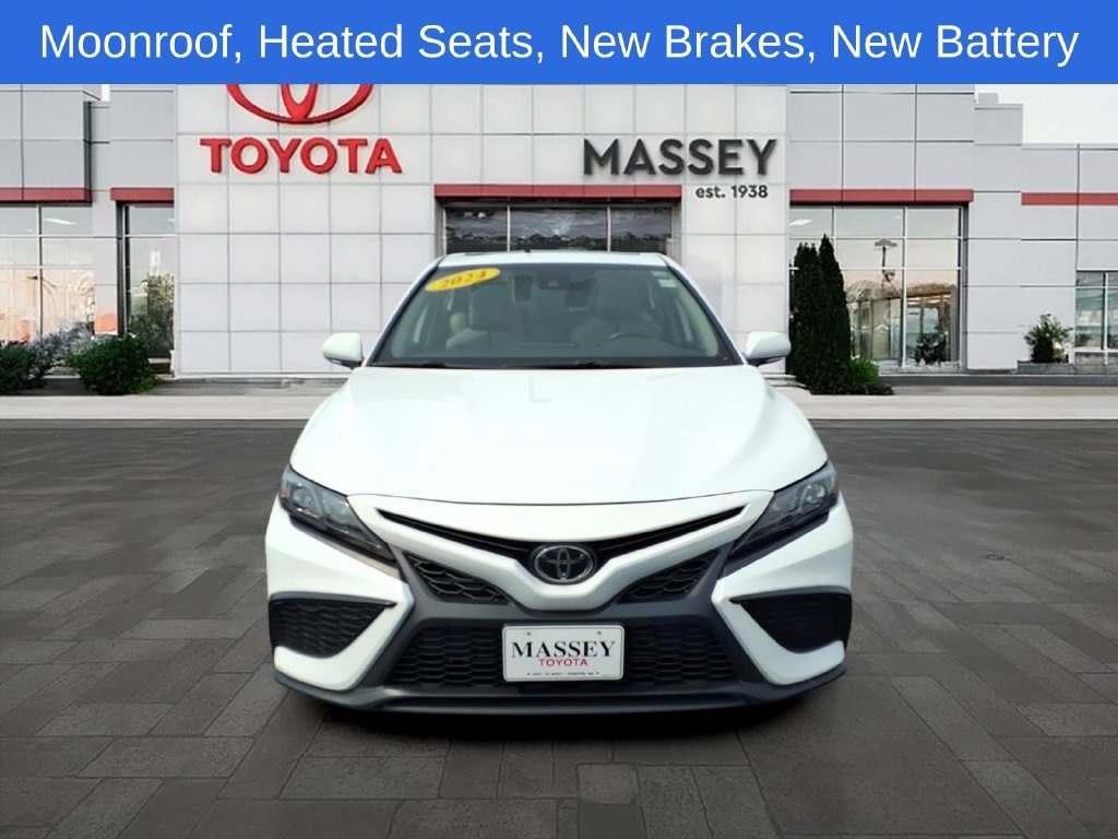 Used 2024 Toyota Camry SE w/ Cold Weather Package FWD image 8