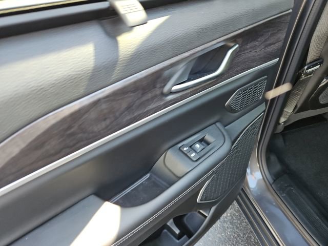 New 2025 Jeep Grand Cherokee Limited w/ Luxury Tech Group II image 22