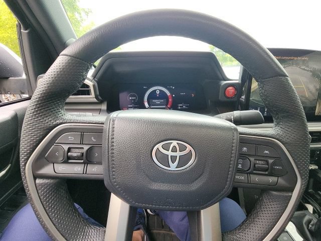 Used 2024 Toyota Tacoma TRD Sport w/ TRD Sport Premium Package AWD/4WD image 38