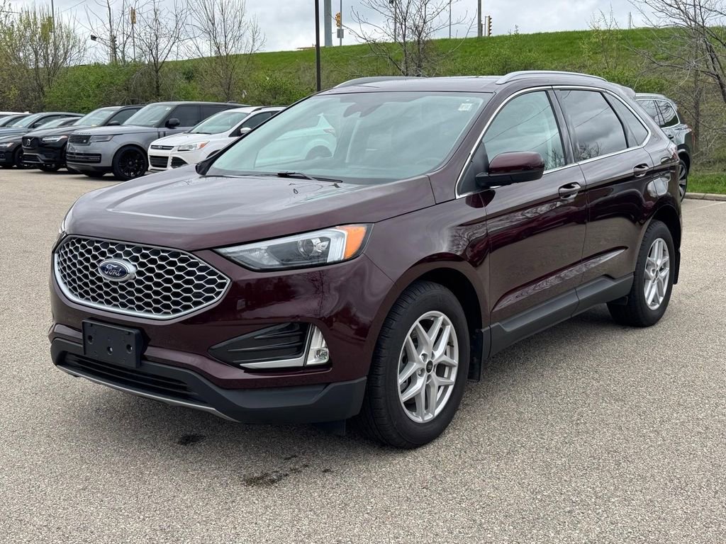Used 2024 Ford Edge SEL w/ Convenience Package