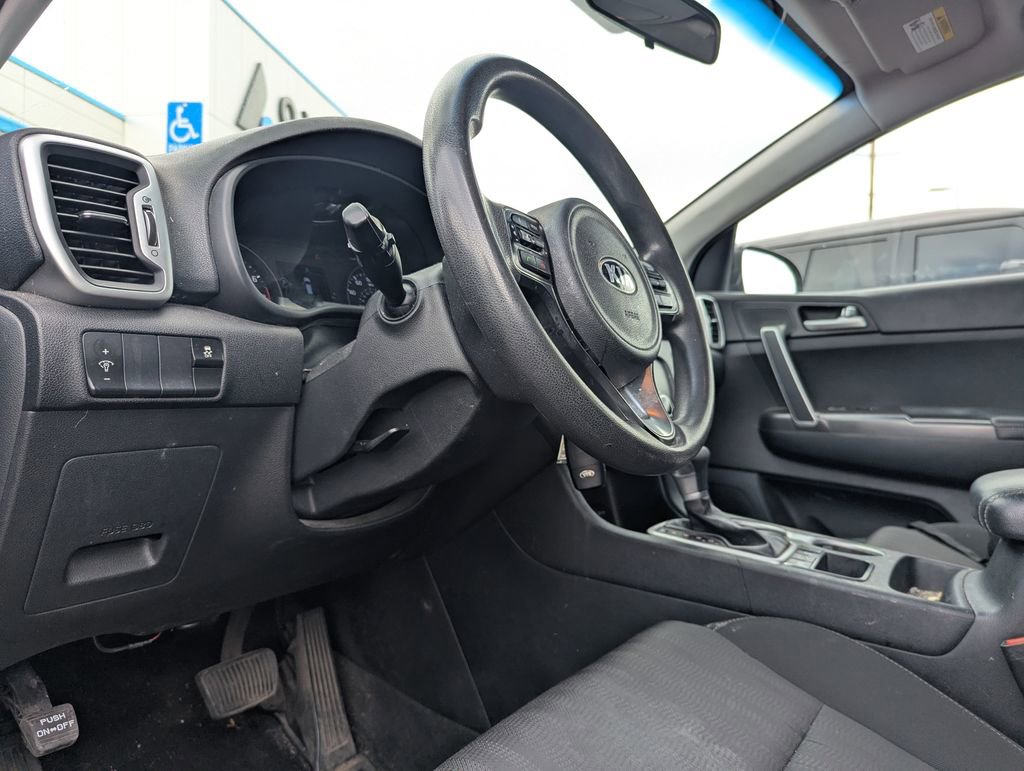 Used 2017 Kia Sportage LX AWD/4WD image 15