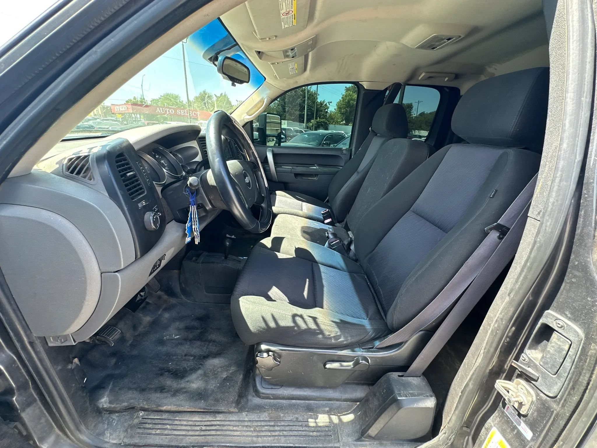 Used 2011 Chevrolet Silverado 2500 W/T AWD/4WD image 10