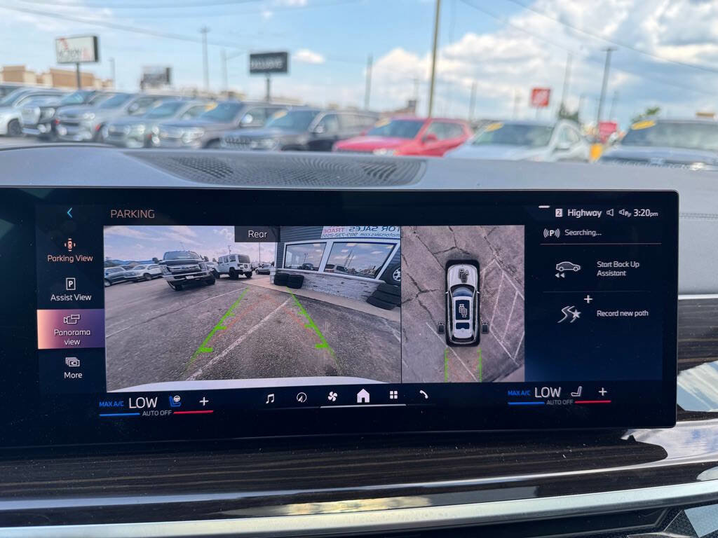 Used 2024 BMW X7 xDrive40i image 24