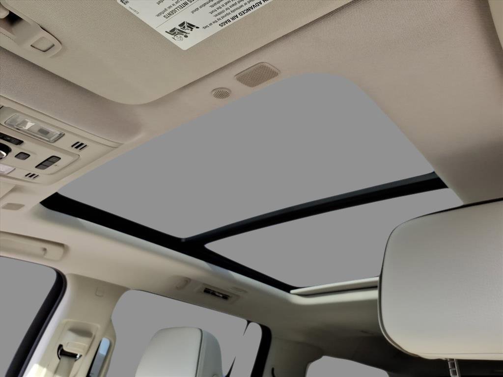 Used 2022 GMC Yukon XL Denali image 21