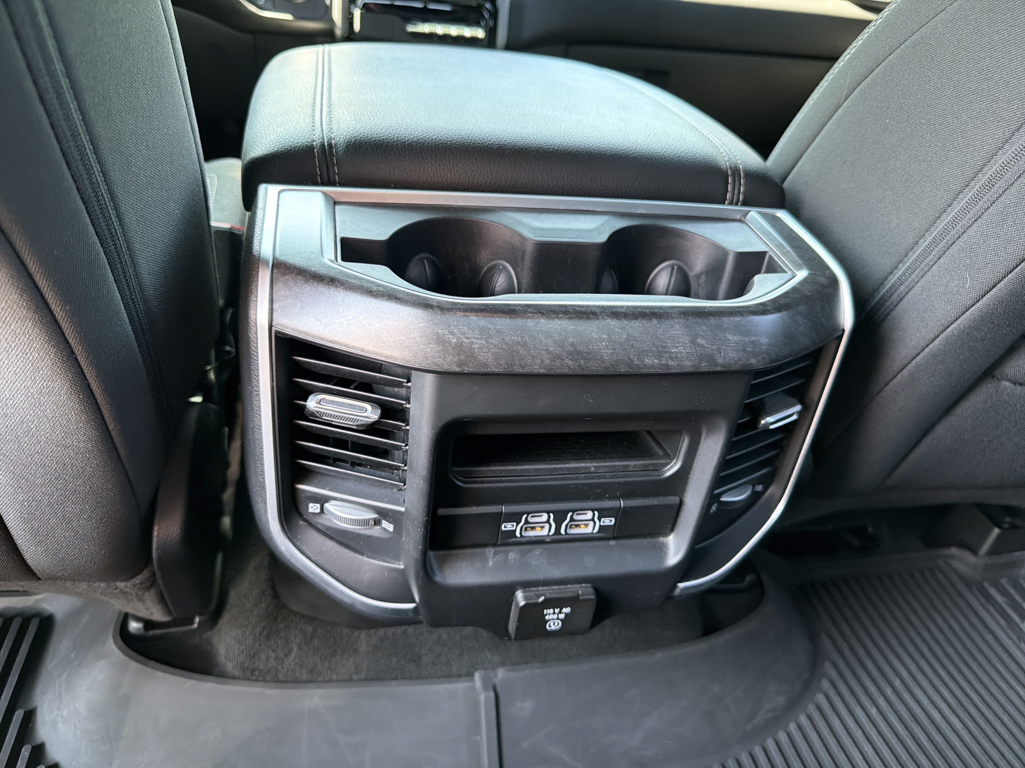 Used 2022 RAM 1500 Big Horn AWD/4WD image 13