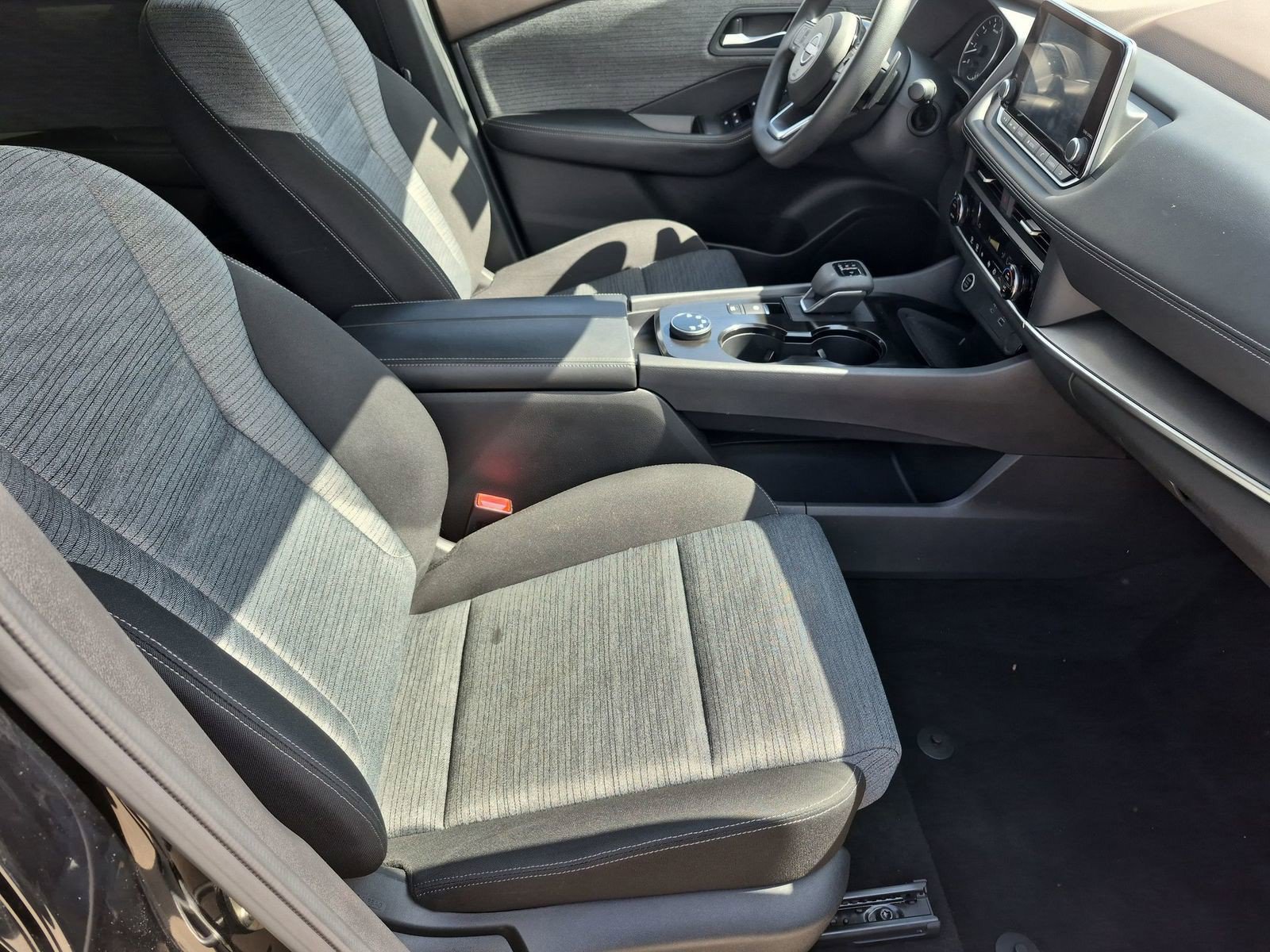 Certified 2023 Nissan Rogue SV AWD/4WD image 36