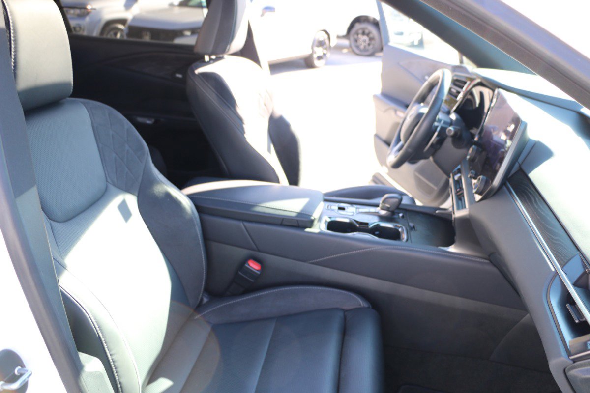 Used 2024 Lexus RX 350 FWD image 28