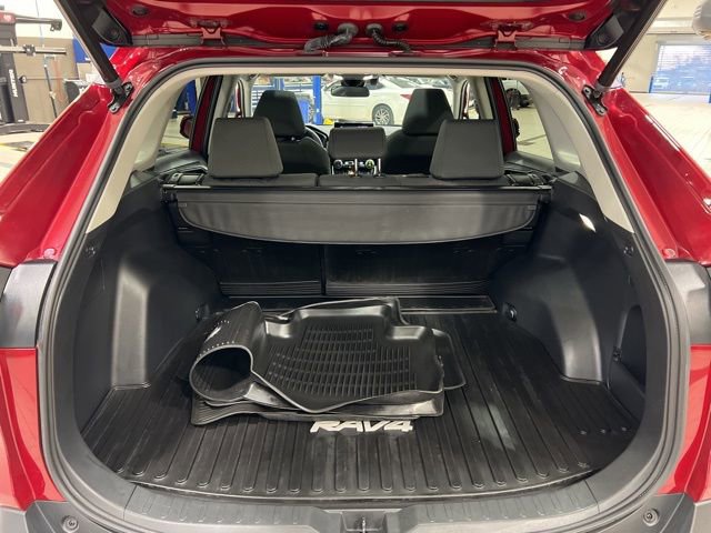 Used 2023 Toyota RAV4 XLE w/ Convenience Package image 12