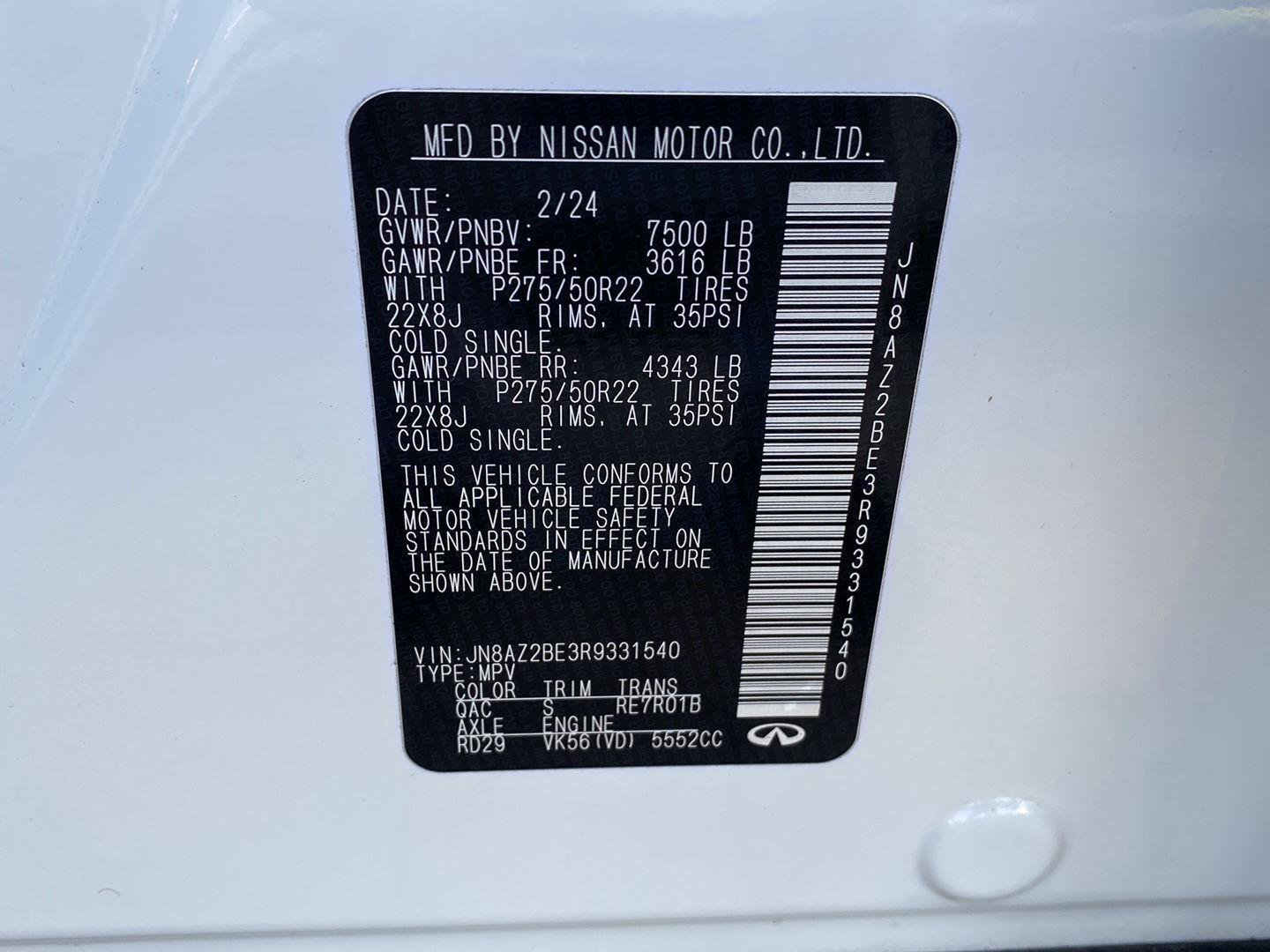 Used 2024 INFINITI QX80 Sensory image 17