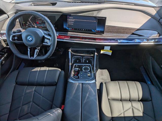 New 2026 BMW 750e xDrive image 15