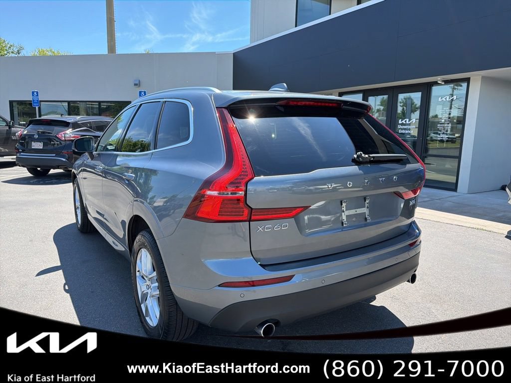 Used 2021 Volvo XC60 T5 Momentum AWD/4WD image 10