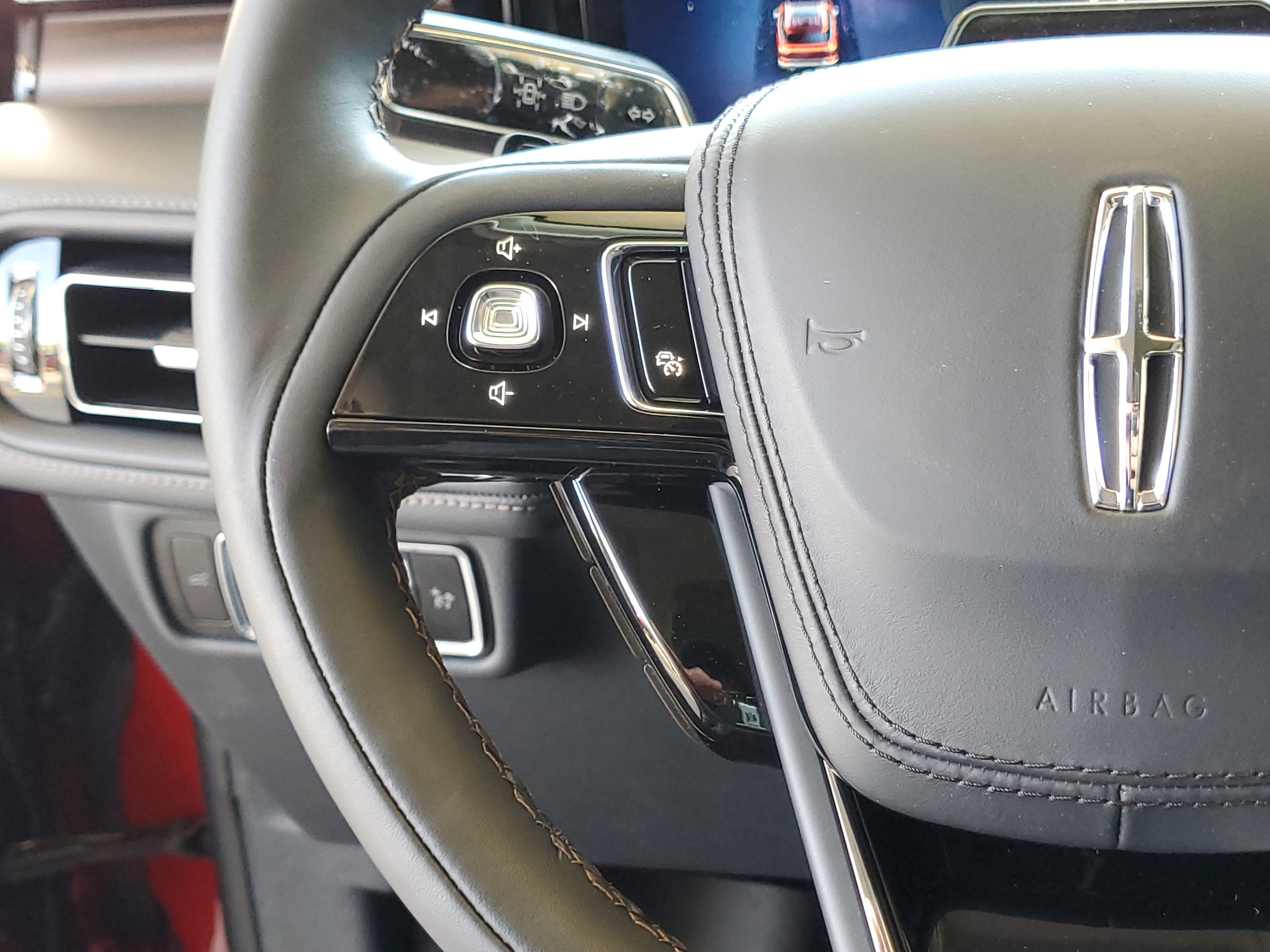 New 2026 Lincoln Aviator Reserve AWD/4WD image 16