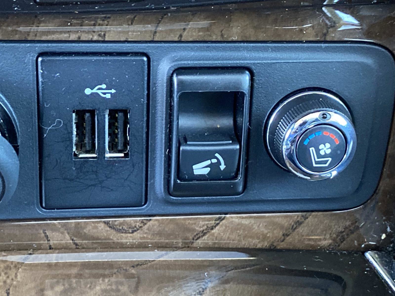 Used 2019 INFINITI QX80 Luxe w/ Proactive Package AWD/4WD image 17